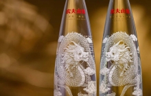 内裤外穿的“纯欲女神”，把贵妇品牌带到沟里了