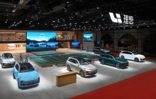 继续“狂飙”，毛利率超20%！理想成功“上岸”