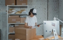 “五折”美团，开始守擂